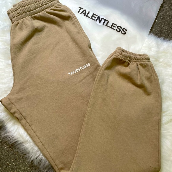 Talentless oversized sweatpants - Picture 2 of 2